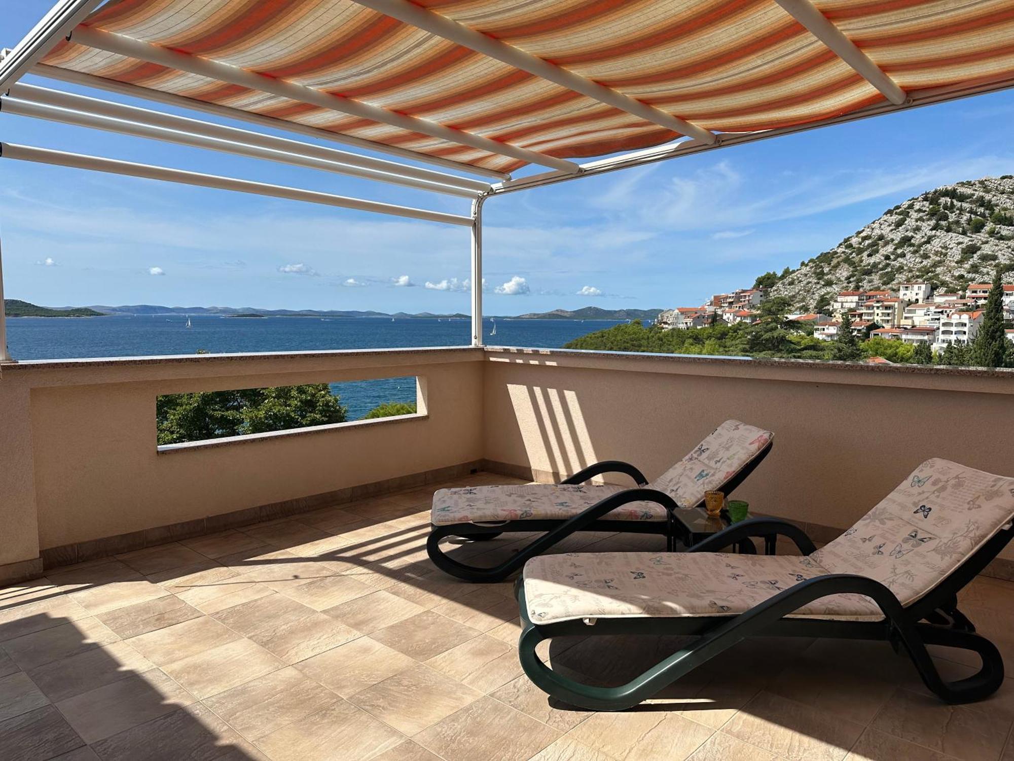 Apartment Mona 1, Fantastischer Meerblick Drage Kültér fotó