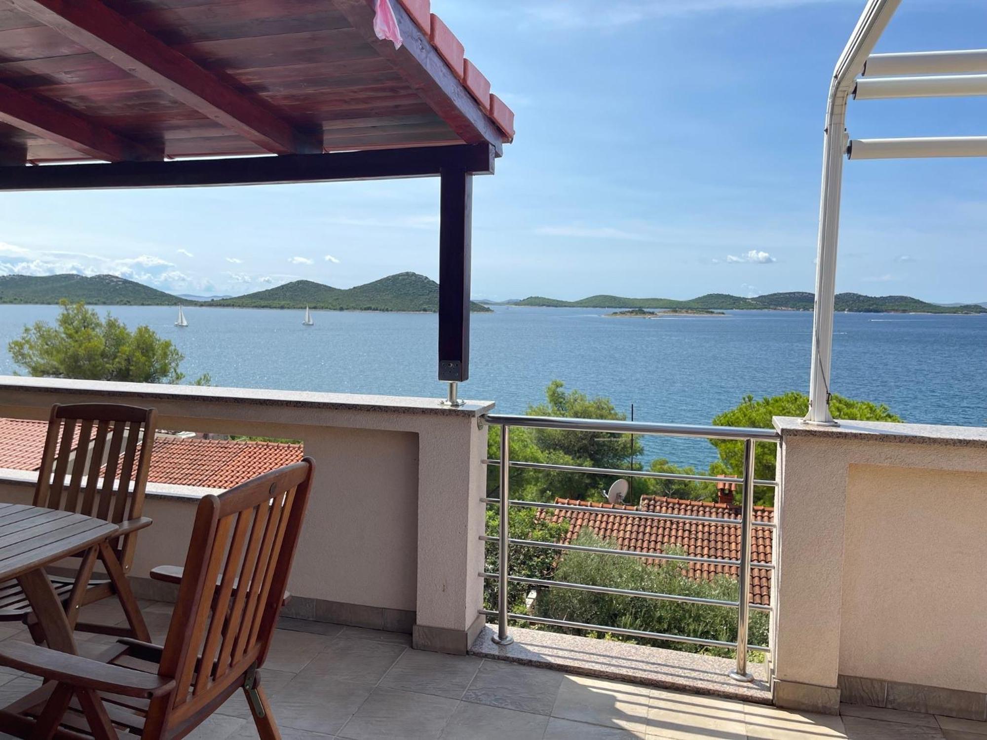 Apartment Mona 1, Fantastischer Meerblick Drage Kültér fotó